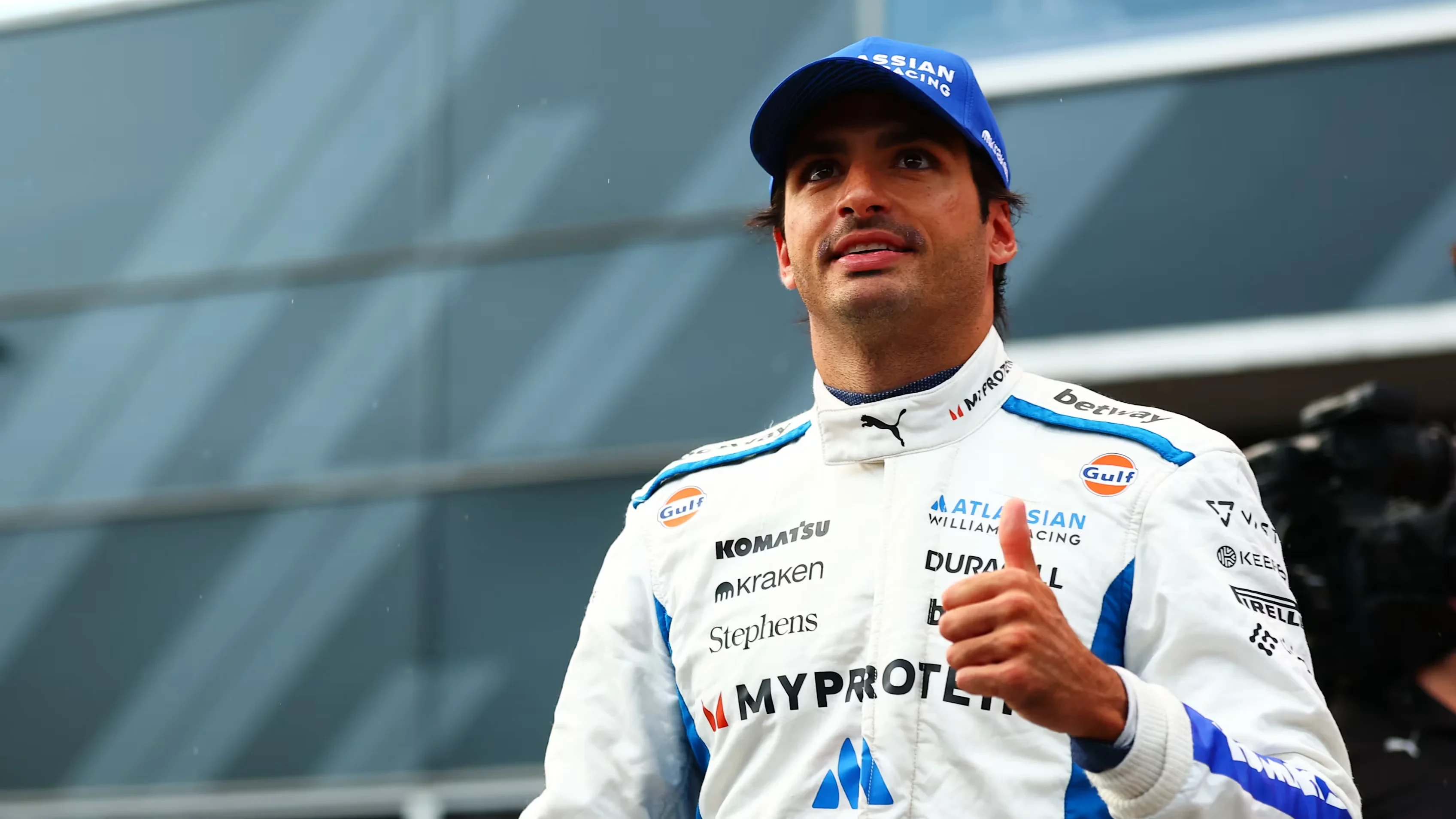 The 2026 Shift: Carlos Sainz warns that F1’s new 50:50 power split needs flexibility